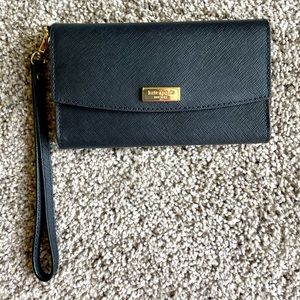 Kate Spade Laurel way iPhone wristlet